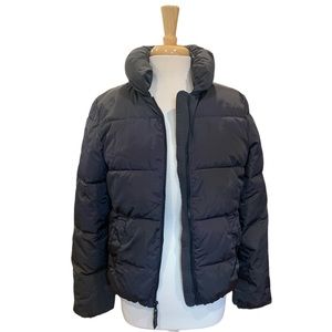Gap women’s medium black puffer jacket
